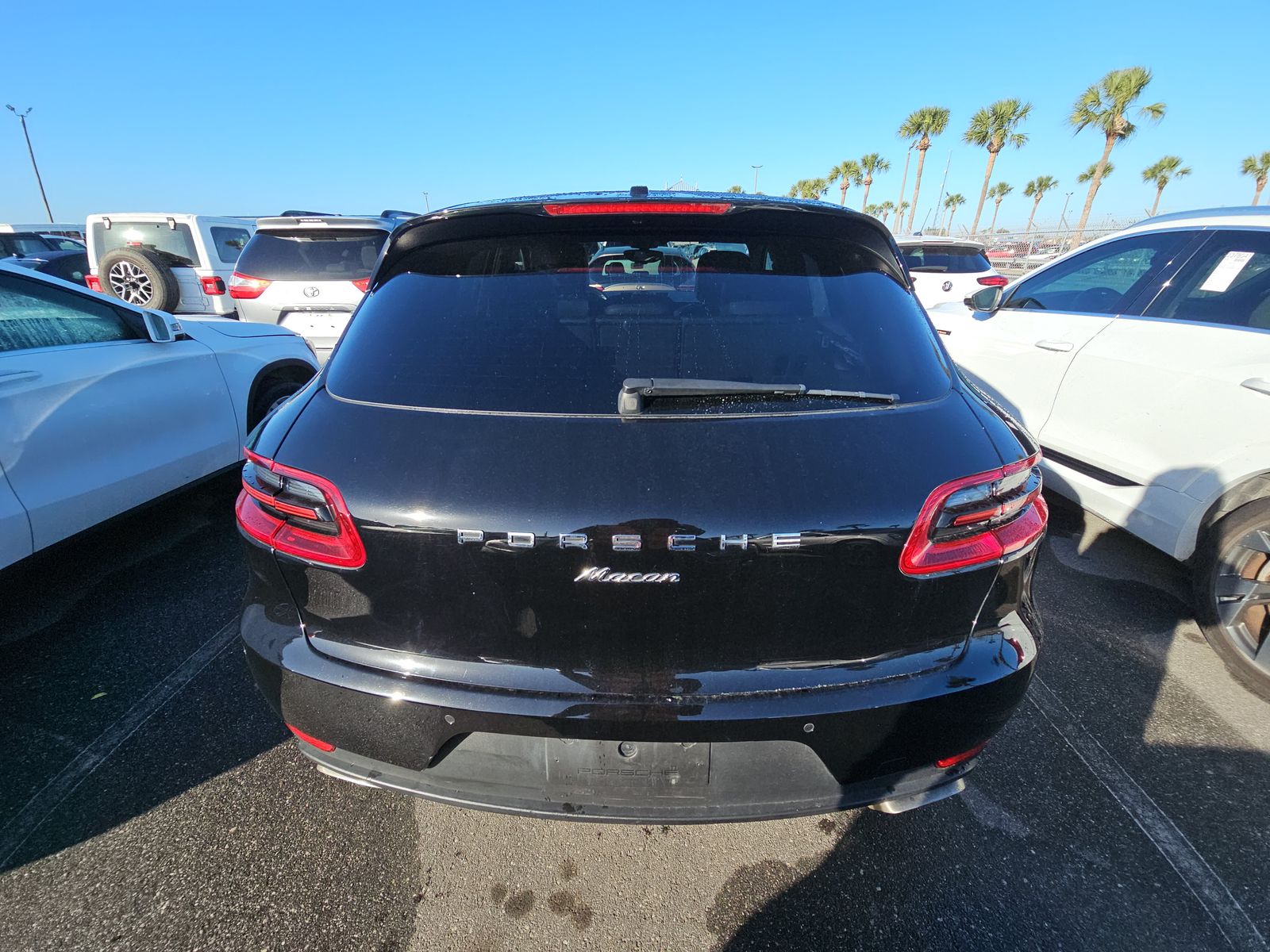 2017 Porsche Macan Base AWD