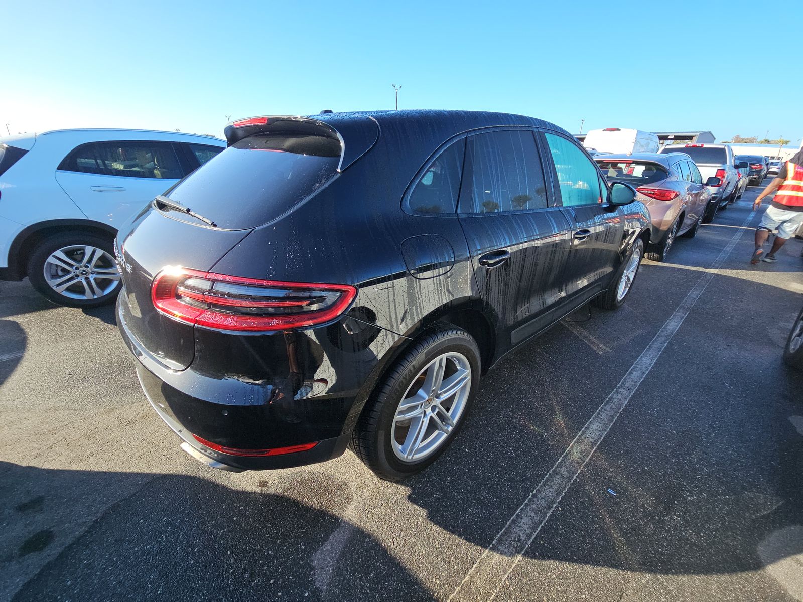 2017 Porsche Macan Base AWD