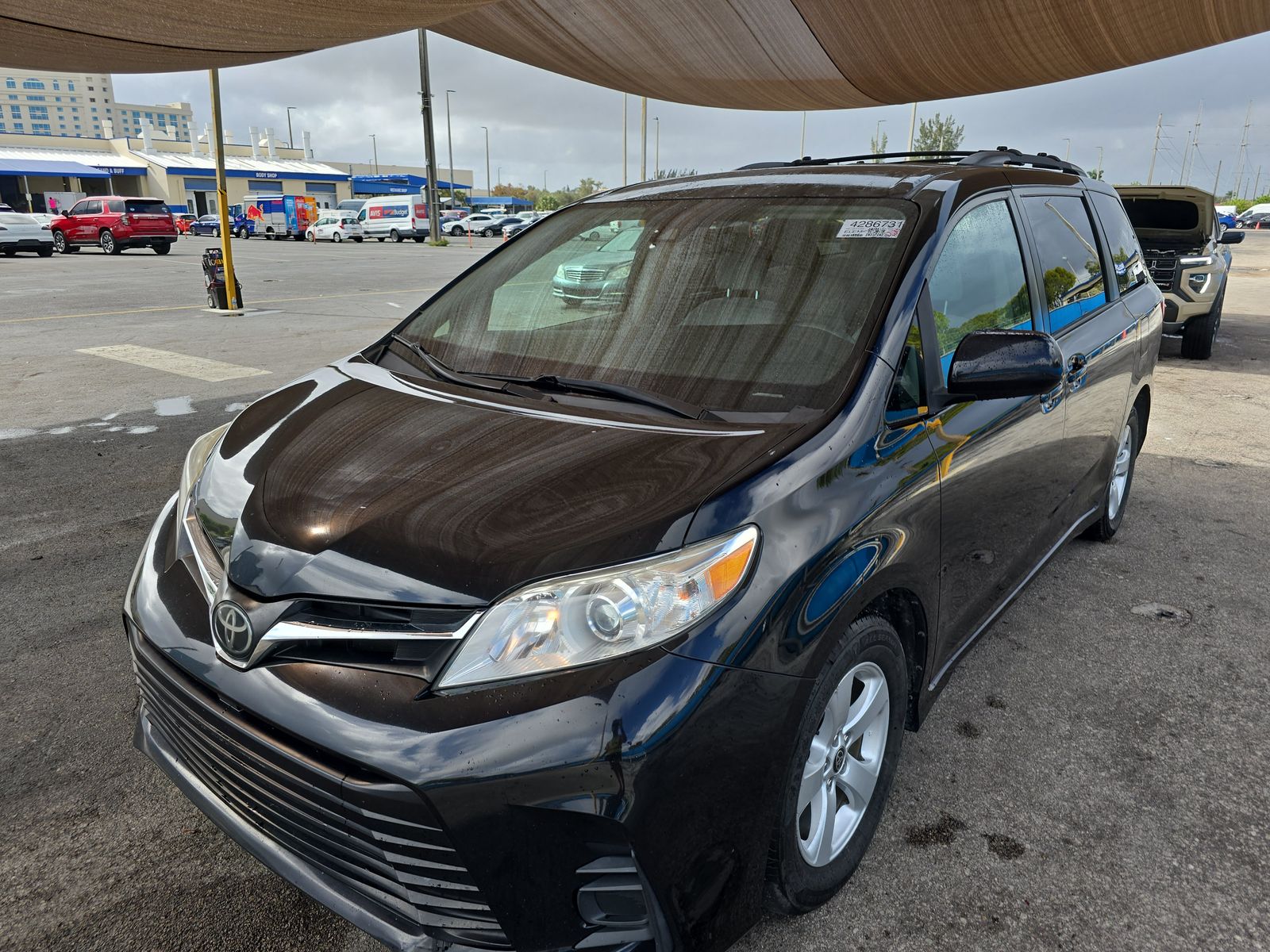 2020 Toyota Sienna LE FWD