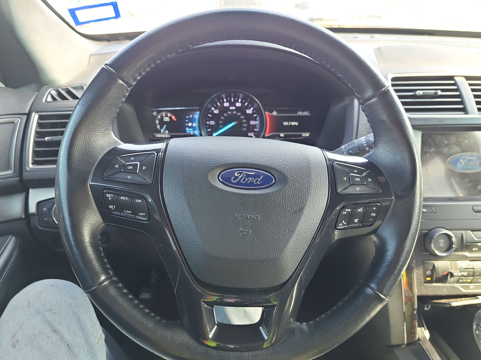 2019 Ford Explorer XLT FWD