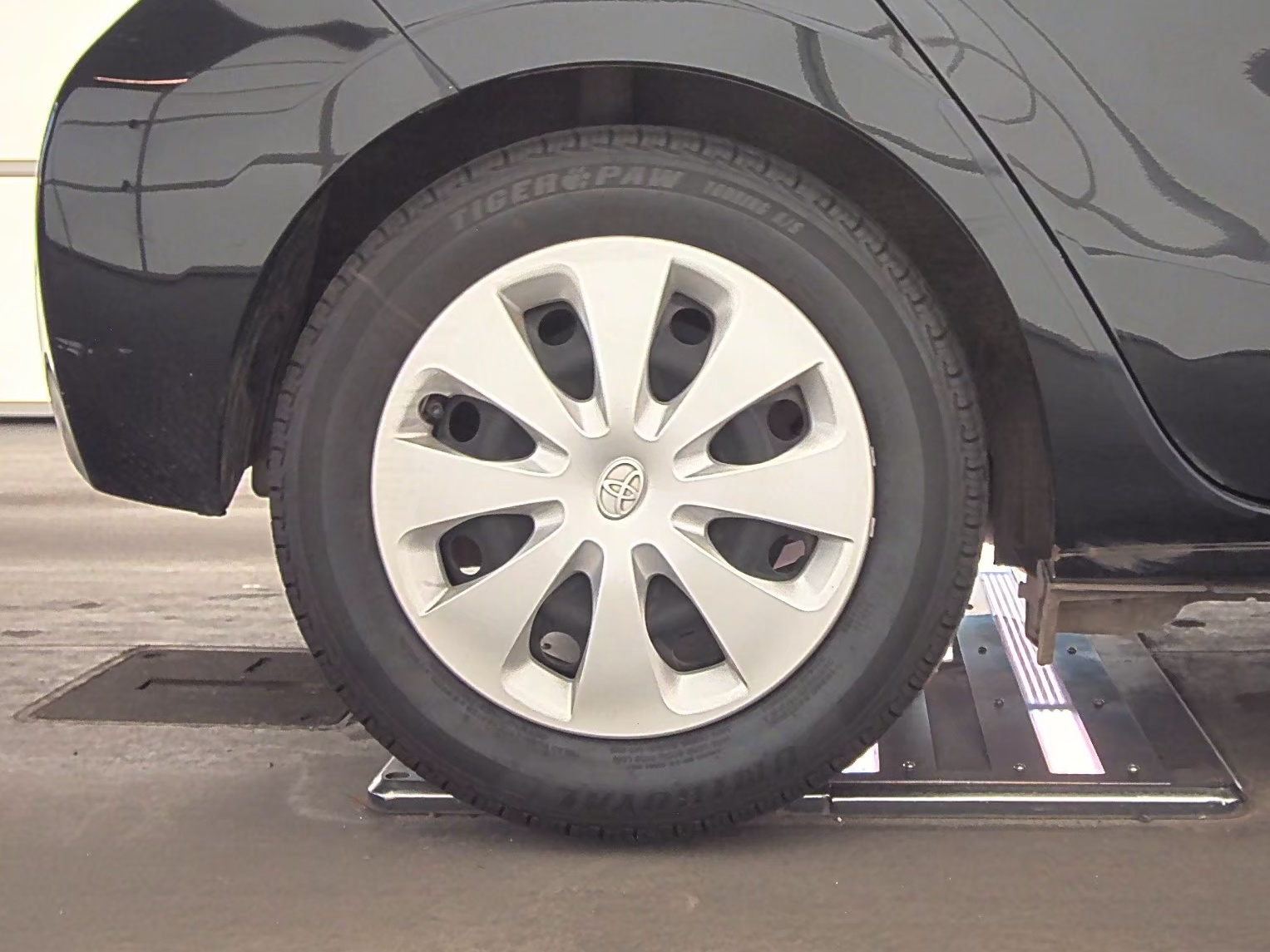 2014 Toyota Prius c Two FWD