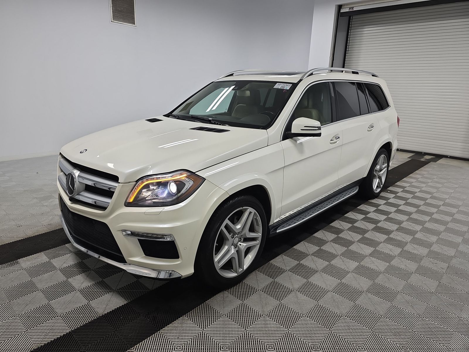 2015 Mercedes-Benz GL 550 4MATIC