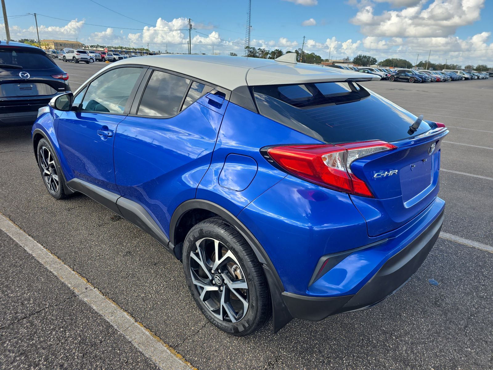 2018 Toyota C-HR XLE Premium FWD