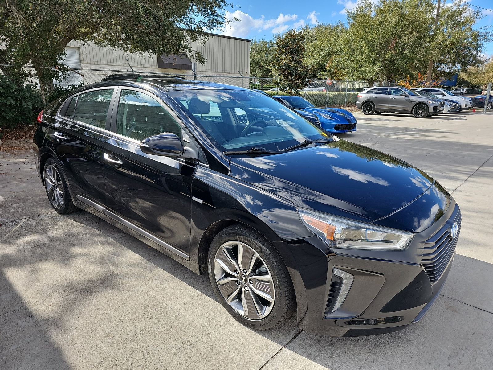 2017 Hyundai Ioniq Hybrid Limited FWD