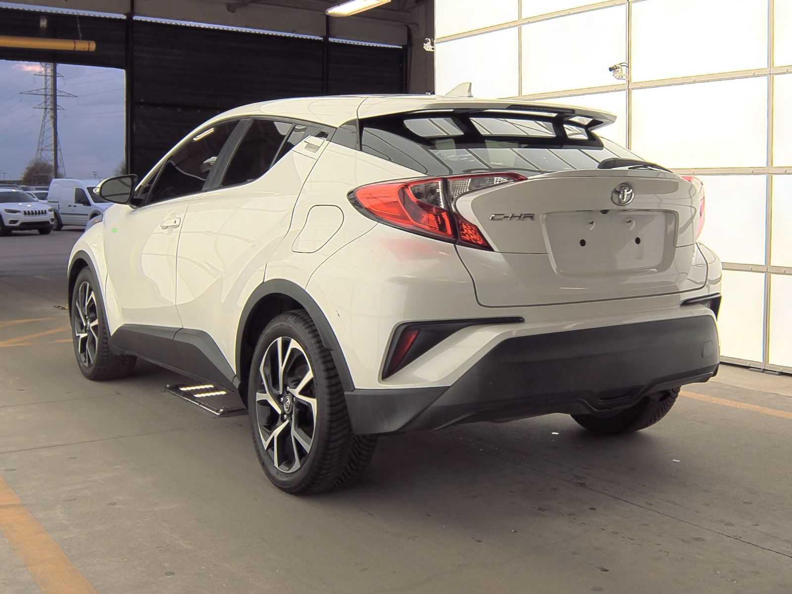 2018 Toyota C-HR XLE FWD