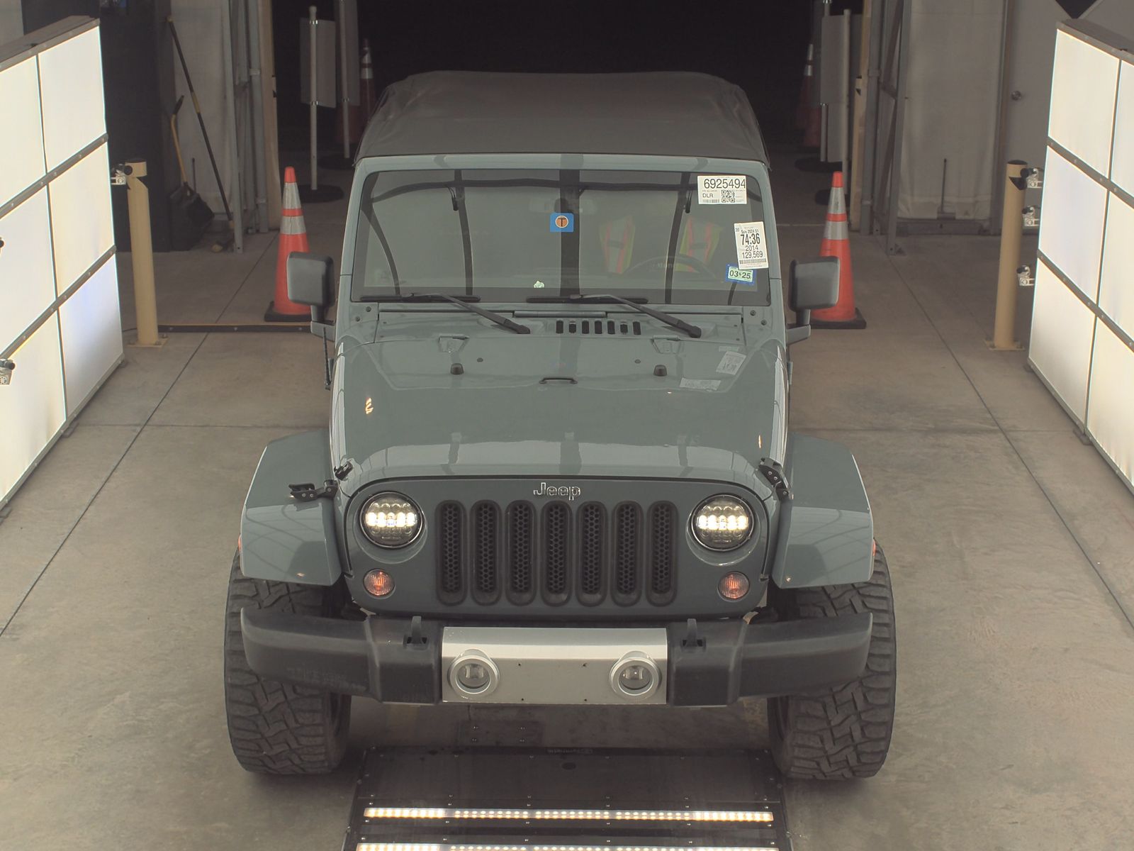 2014 Jeep Wrangler Unlimited Sahara AWD