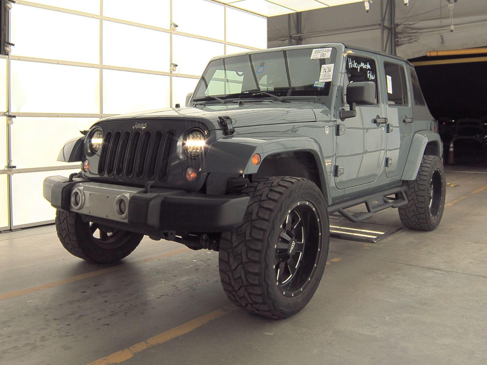 2014 Jeep Wrangler Unlimited Sahara AWD