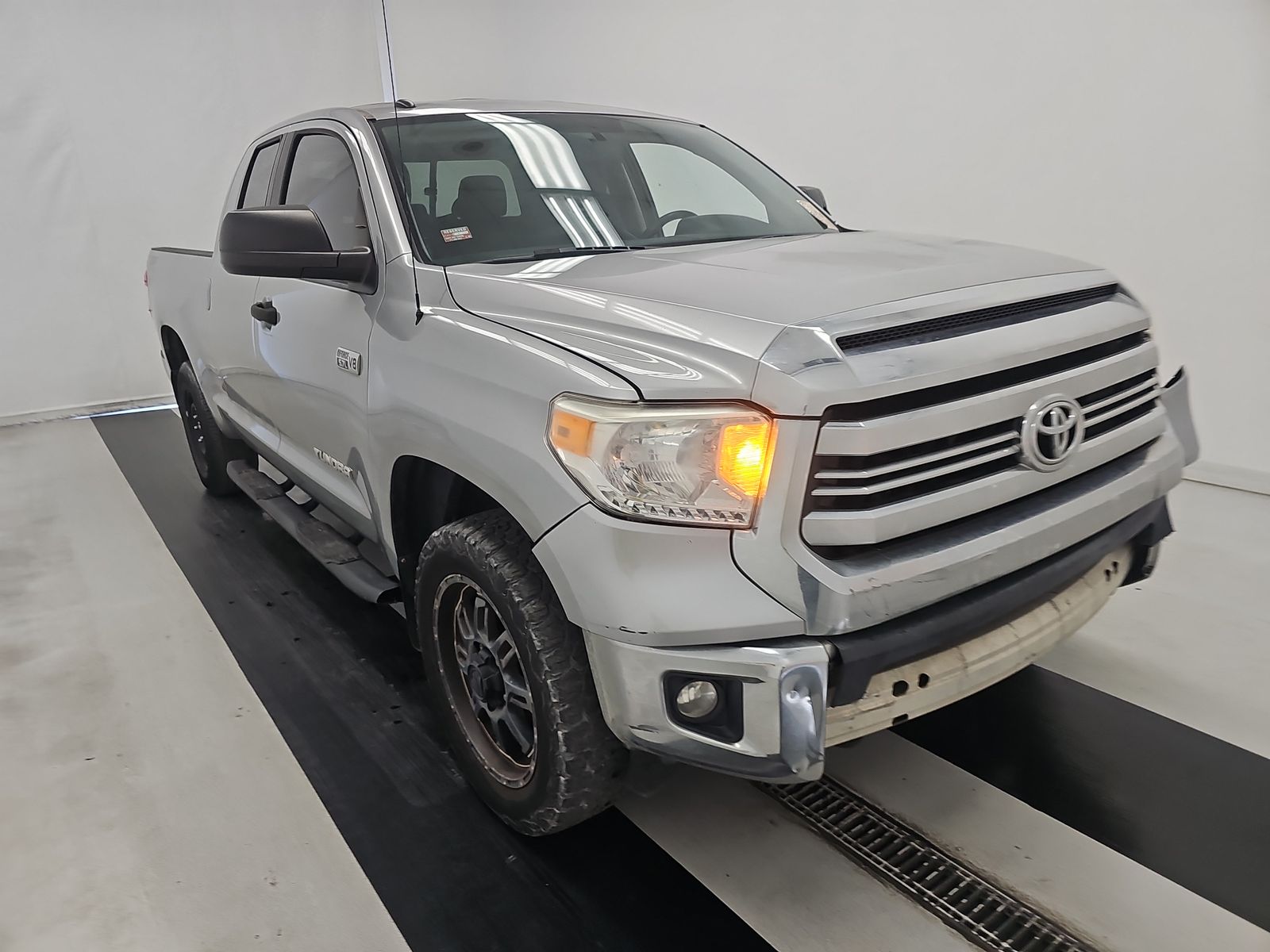 2016 Toyota Tundra SR5 AWD