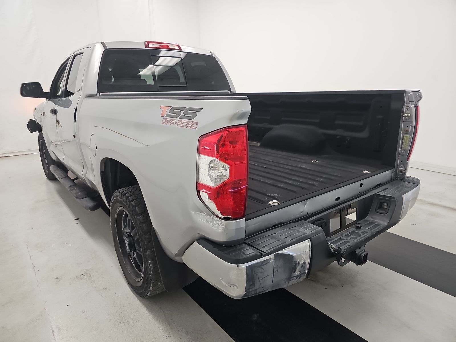 2016 Toyota Tundra SR5 AWD