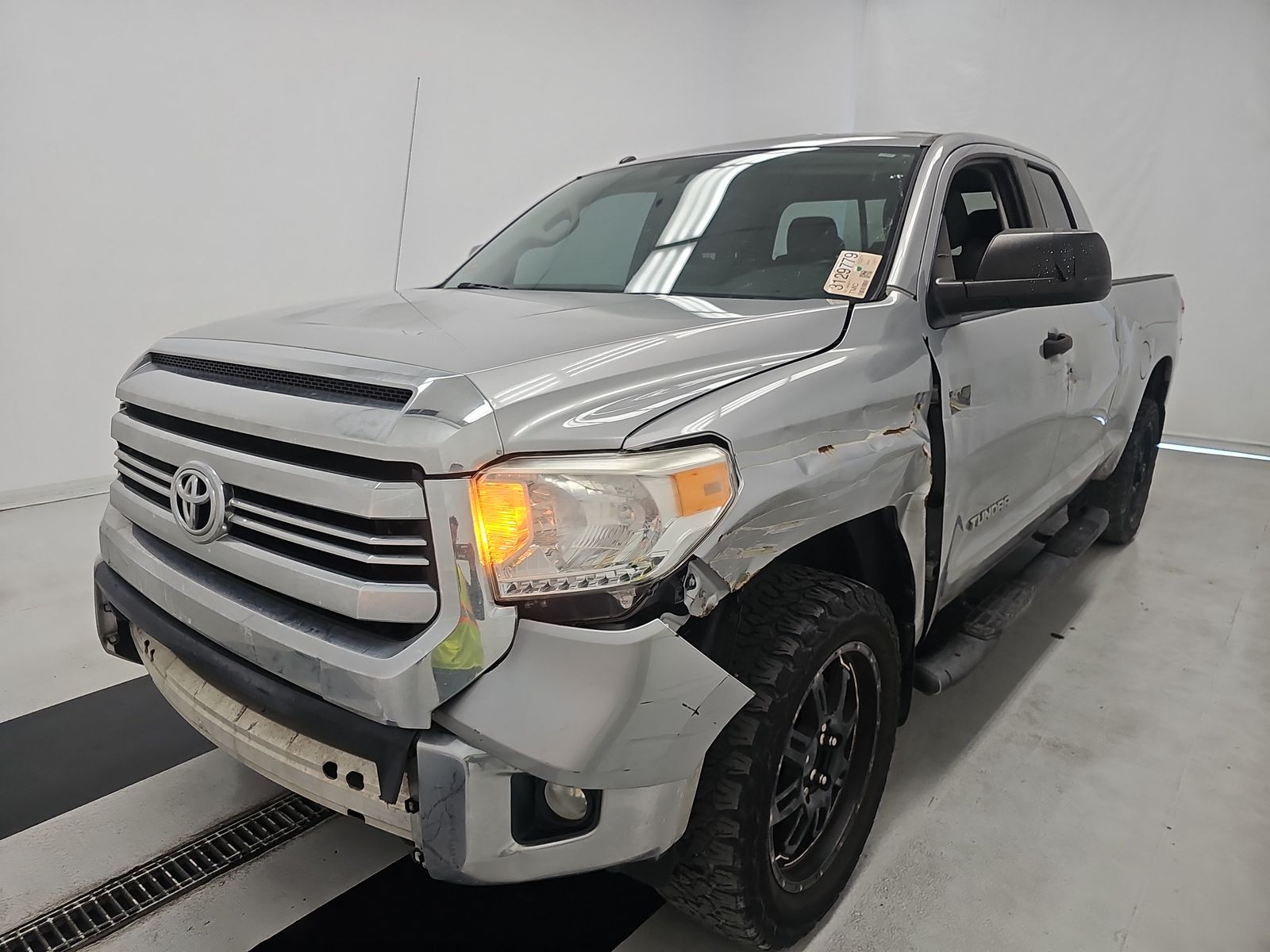 2016 Toyota Tundra SR5 AWD