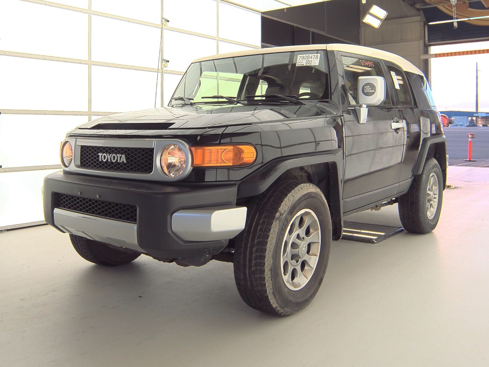 2013 Toyota FJ Cruiser Base AWD