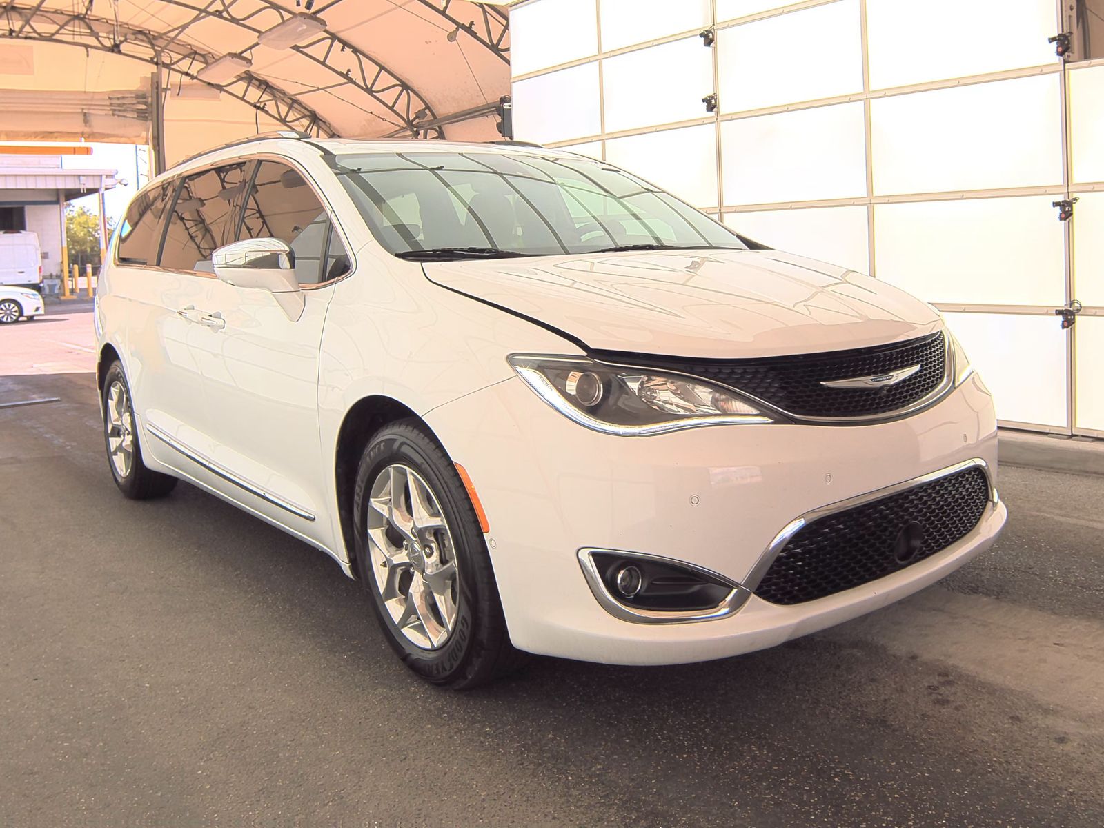 2019 Chrysler Pacifica Limited FWD