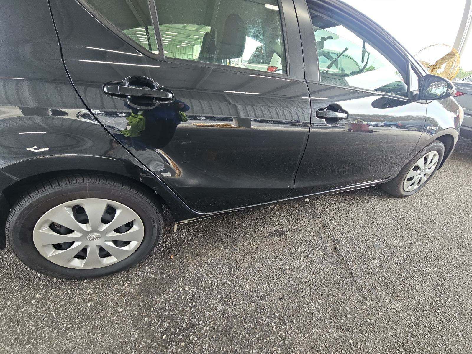 2014 Toyota Prius c Two FWD