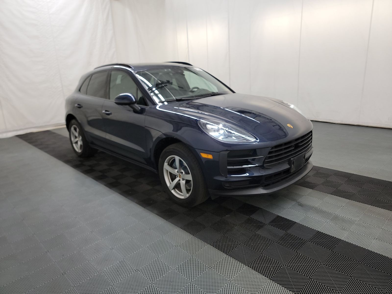 2019 Porsche Macan Base AWD