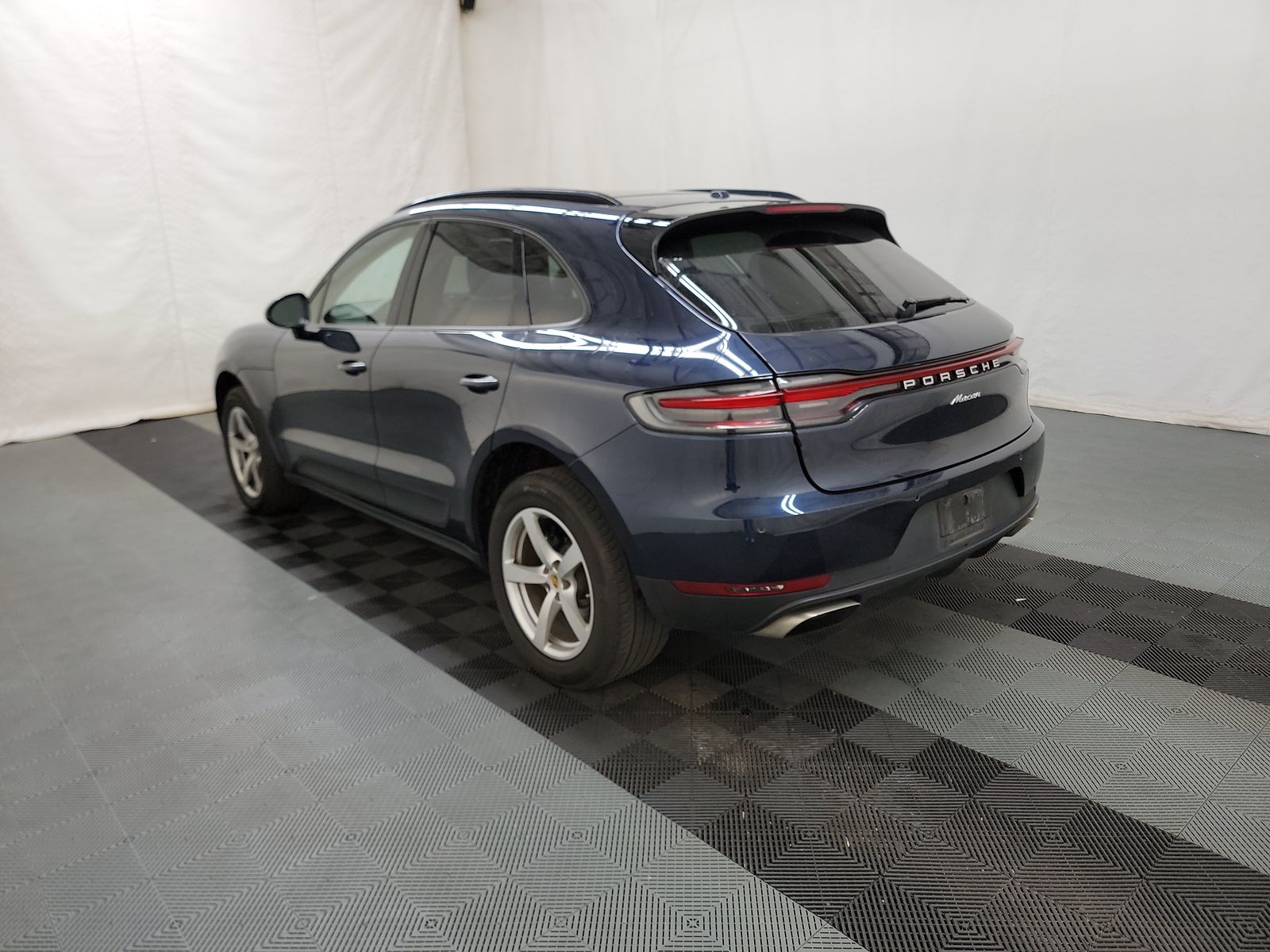 2019 Porsche Macan Base AWD