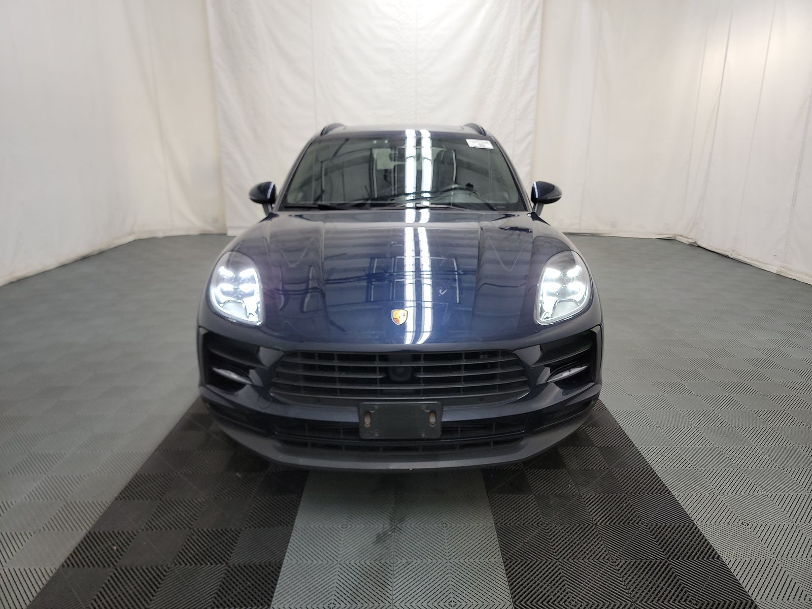 2019 Porsche Macan Base AWD