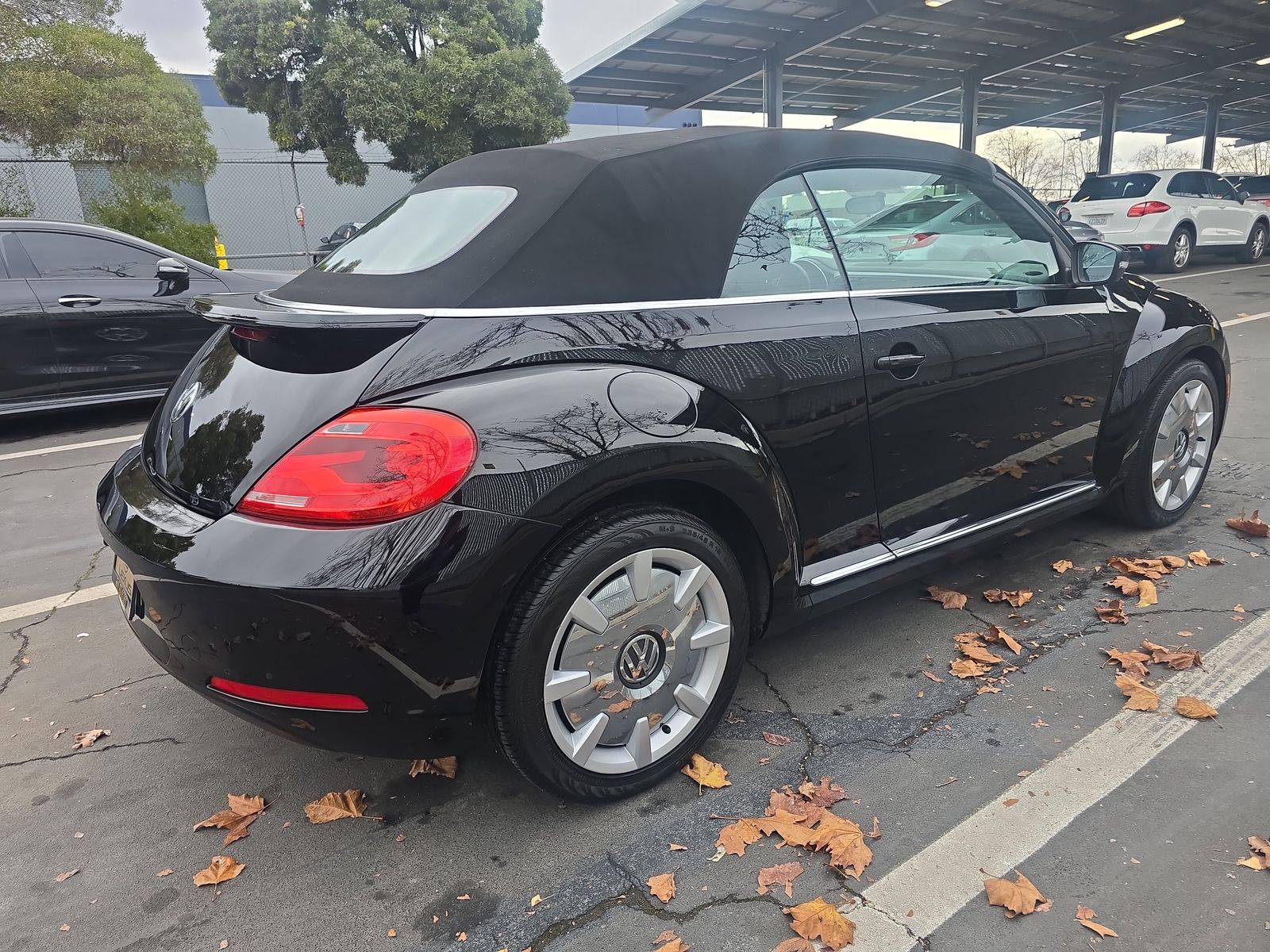 2013 Volkswagen Beetle 2.5L FWD