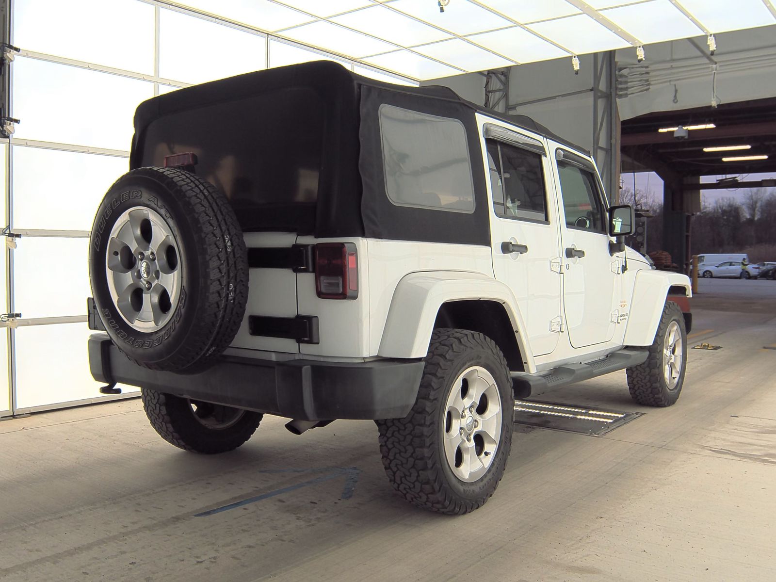 2013 Jeep Wrangler Unlimited Sahara AWD