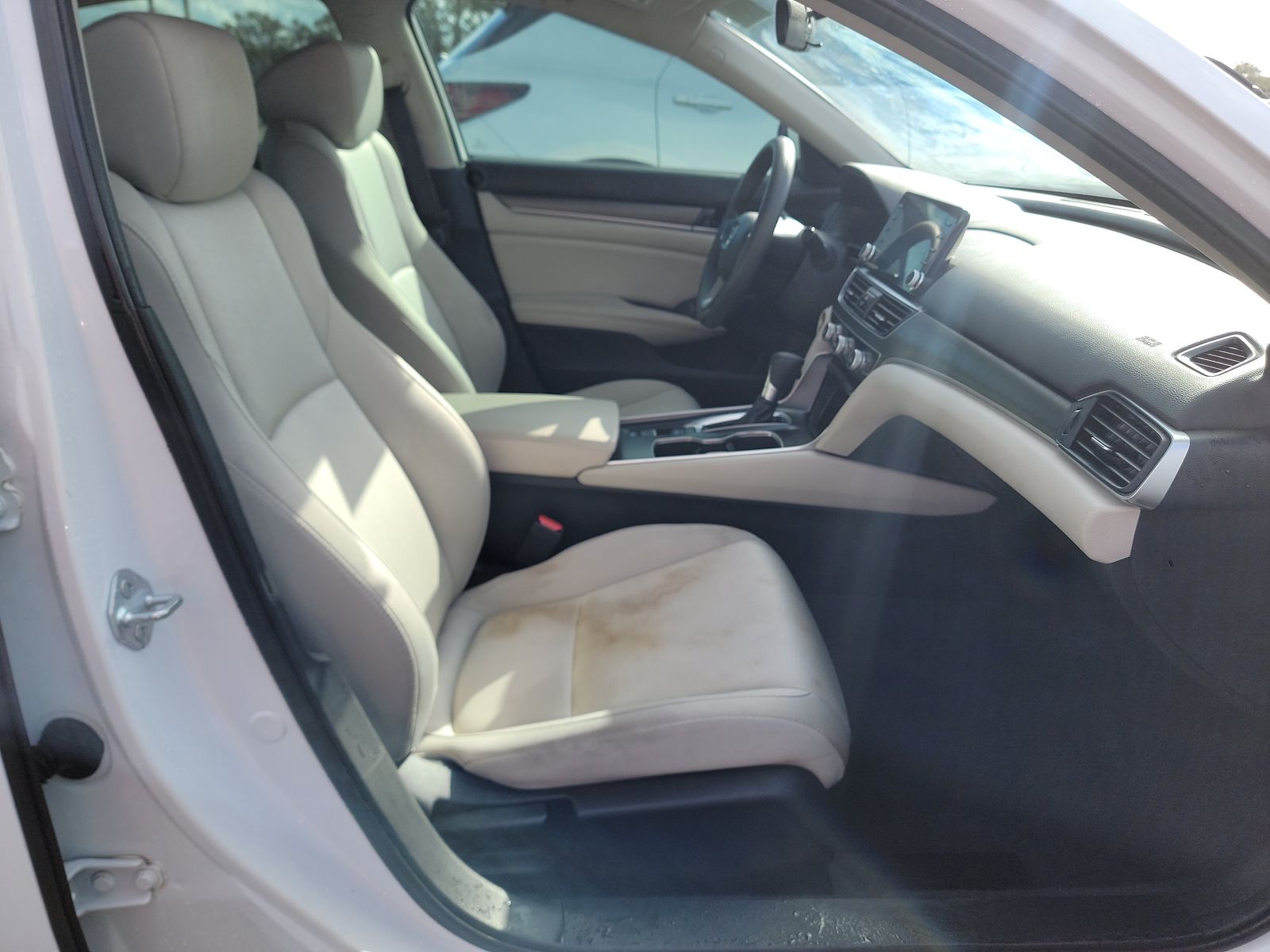 2022 Honda Accord LX FWD