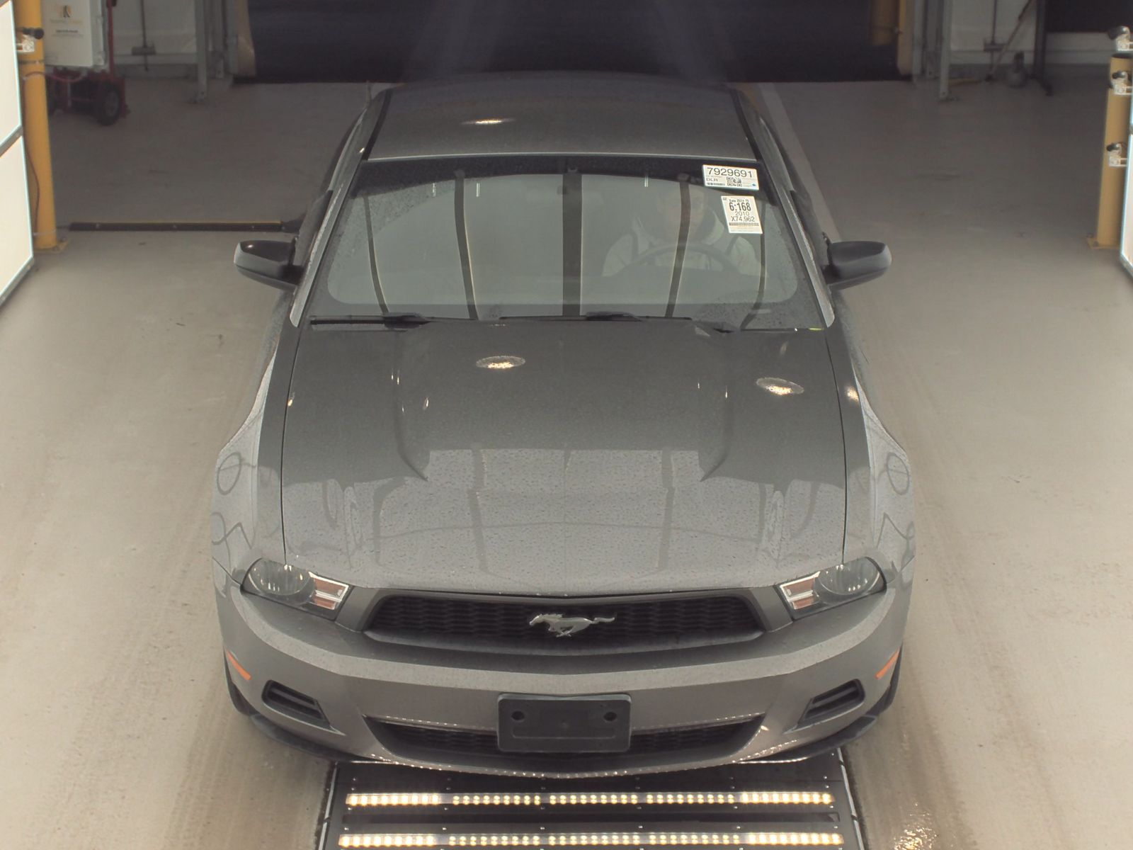 2010 Ford Mustang V6 FWD