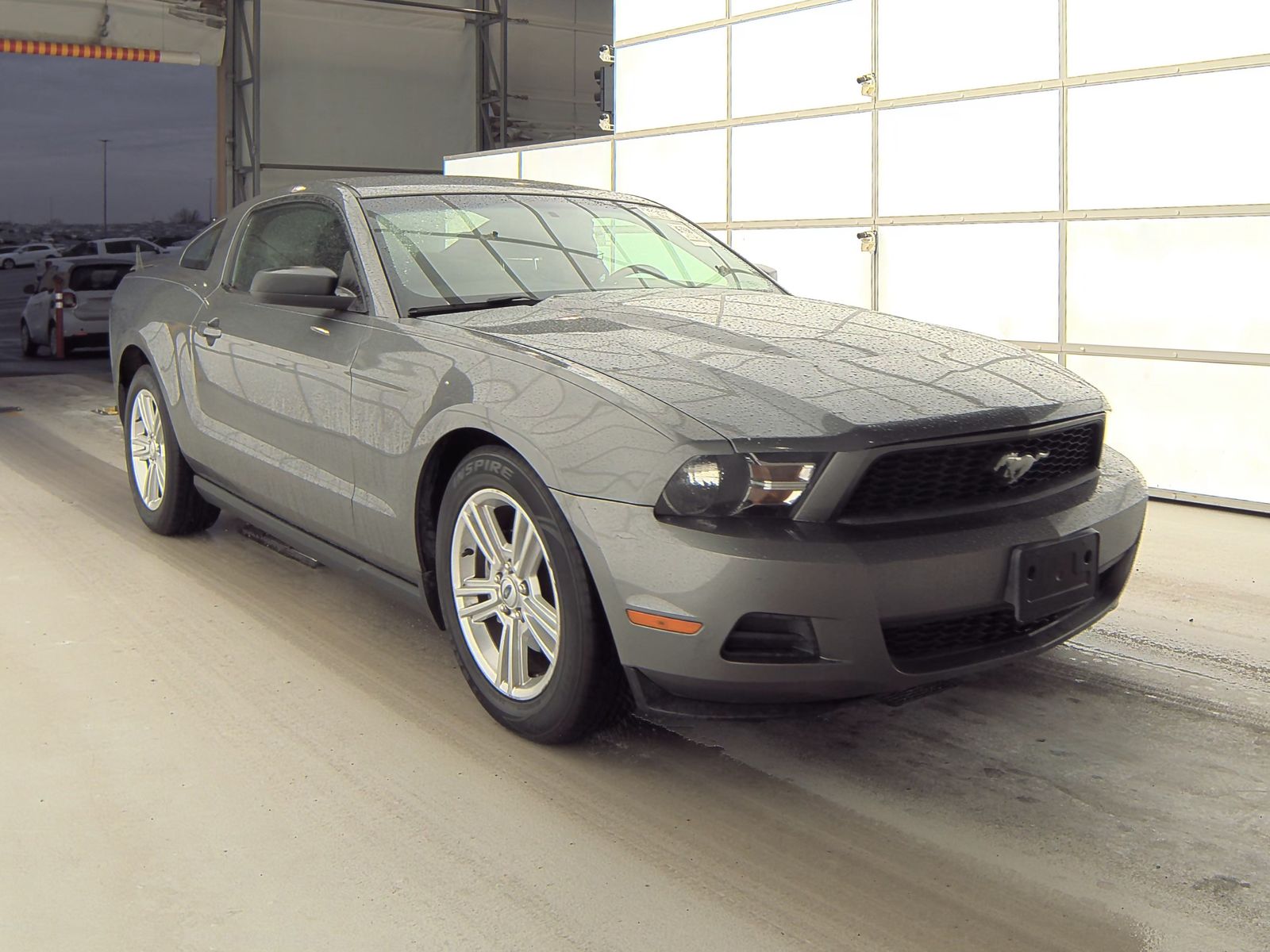 2010 Ford Mustang V6 FWD
