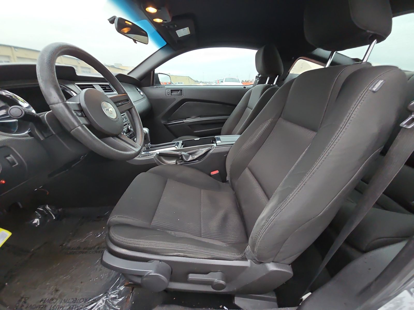 2010 Ford Mustang V6 FWD