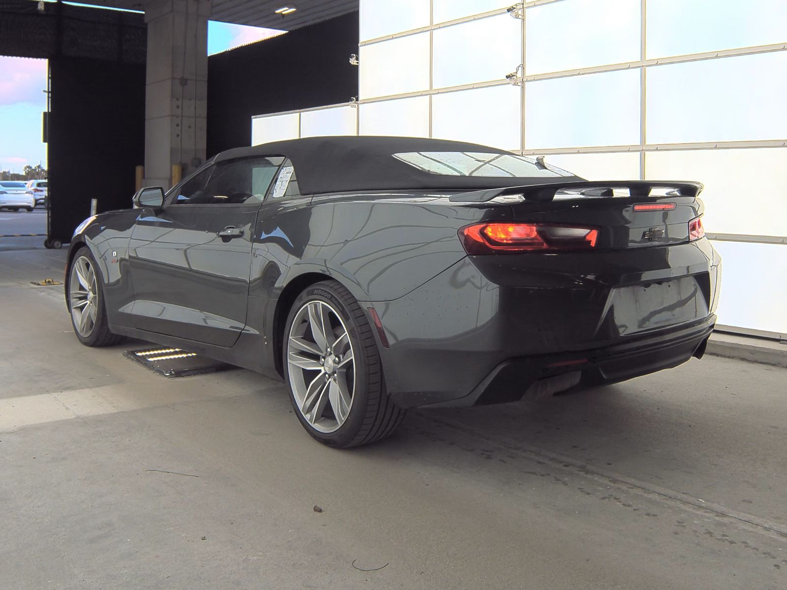 2018 Chevrolet Camaro 1LT RWD