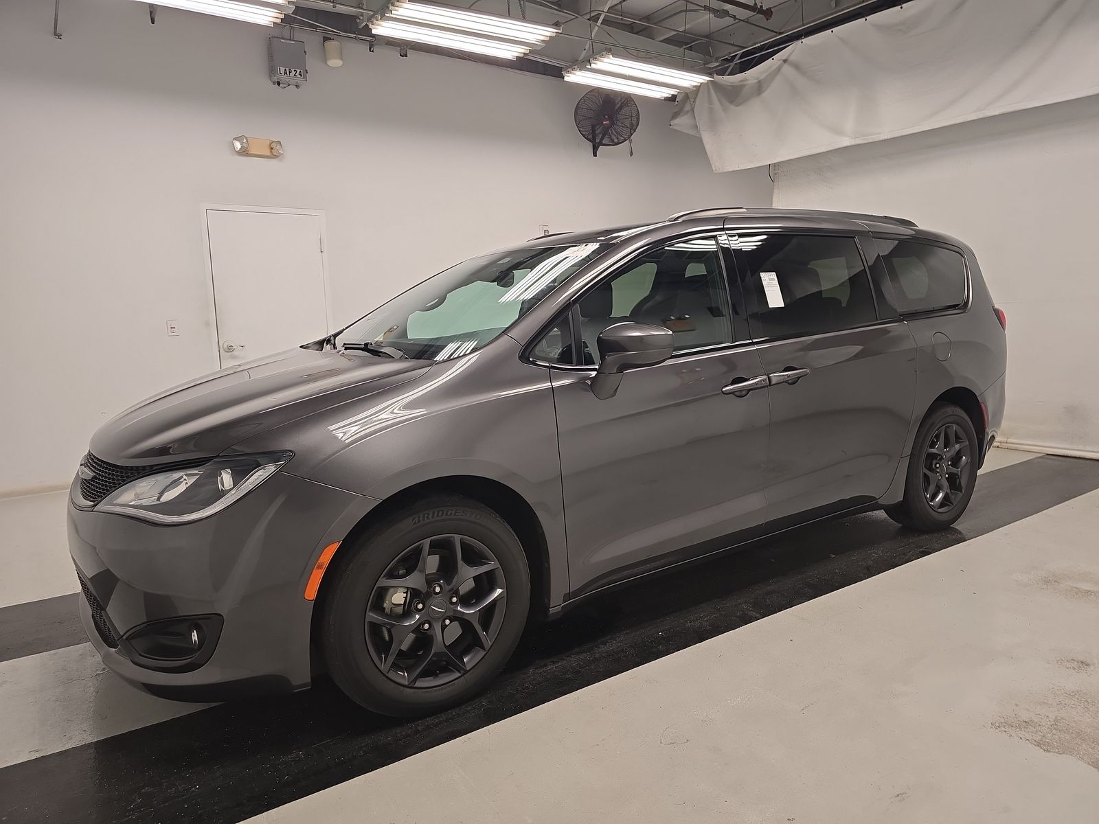 2019 Chrysler Pacifica Touring L FWD