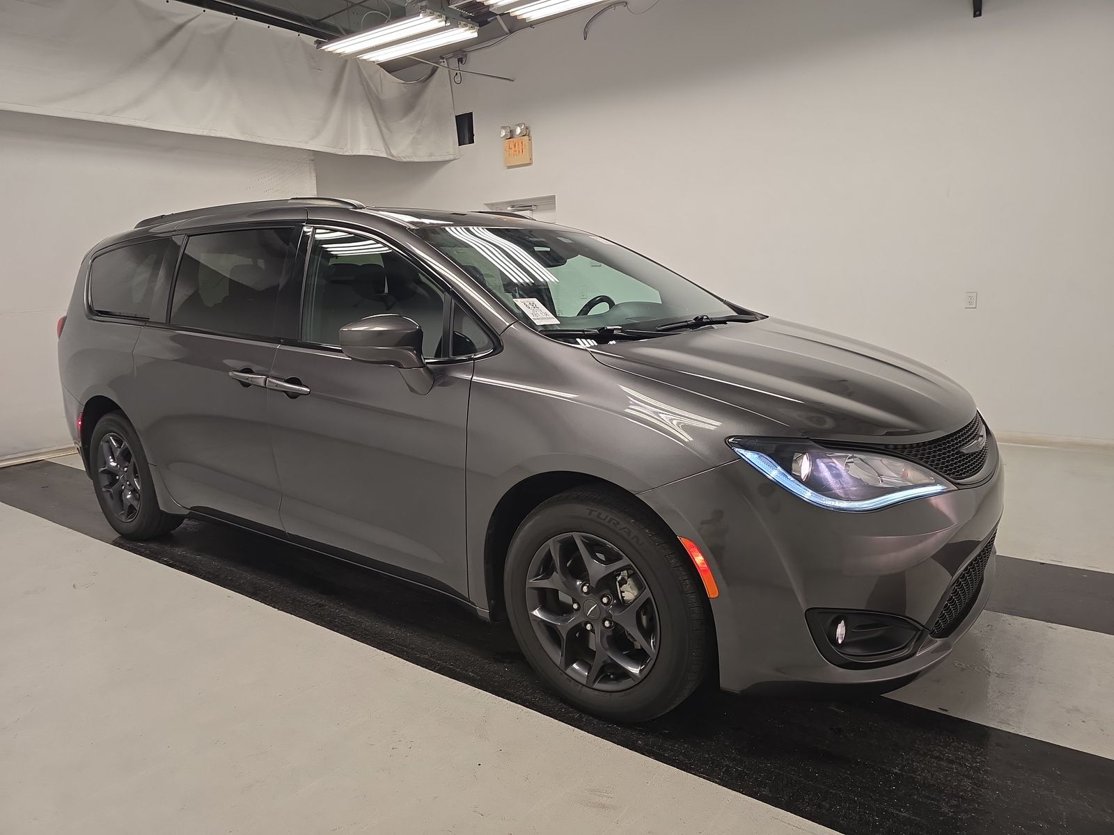 2019 Chrysler Pacifica Touring L FWD