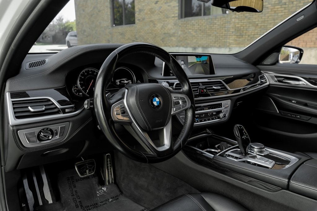 2019 BMW 7 Series Sedan 740i M SPORT LINE