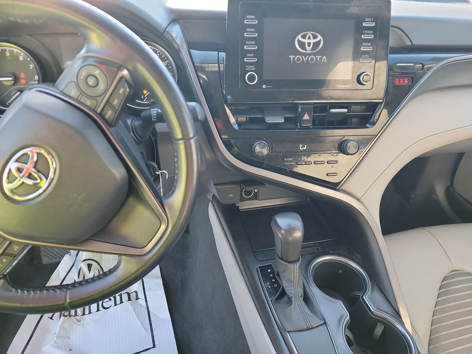 2021 Toyota Camry SE FWD