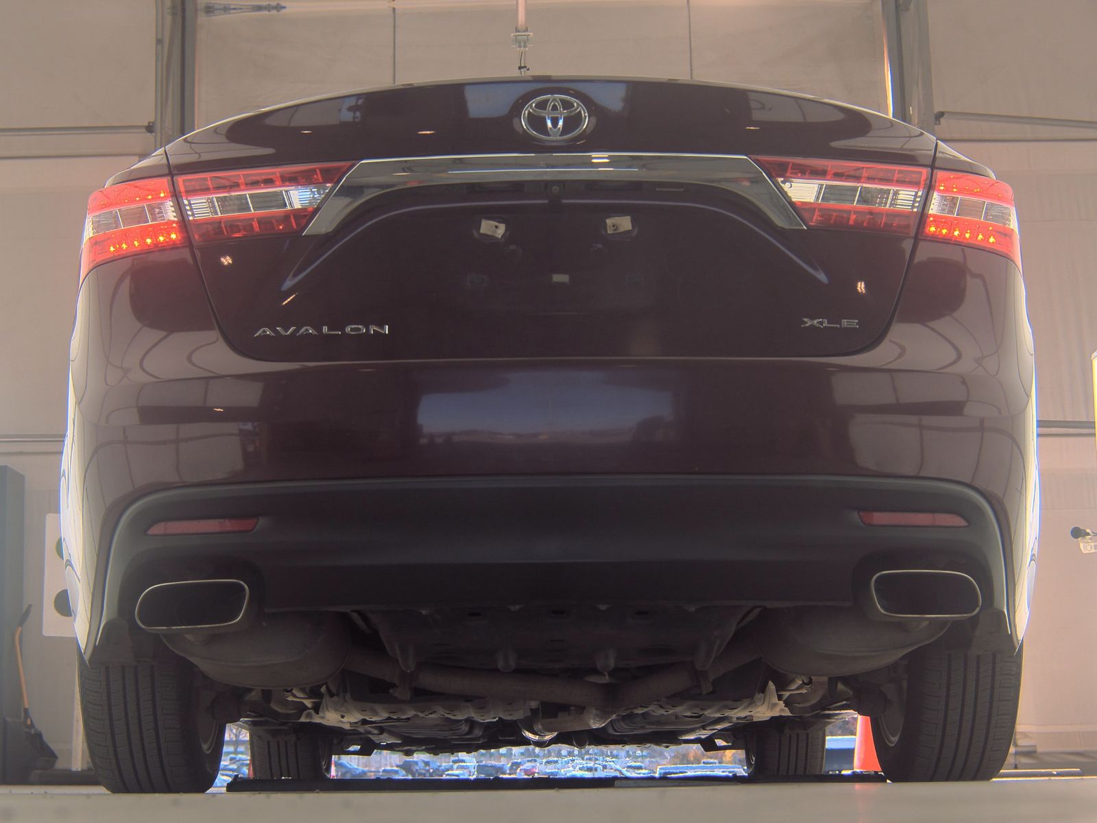 2014 Toyota Avalon XLE FWD