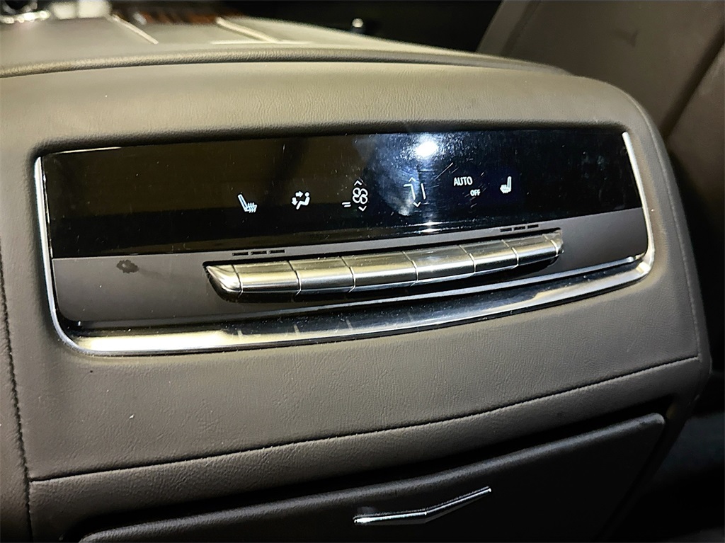 Cadillac Escalade ESV Premium Luxury 1SB снимка Cadillac Escalade ESV Premium Luxury 1SB