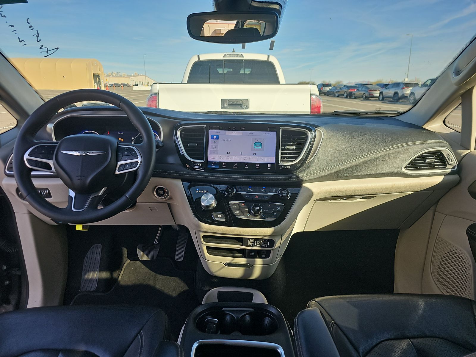 2022 Chrysler Pacifica Touring L FWD