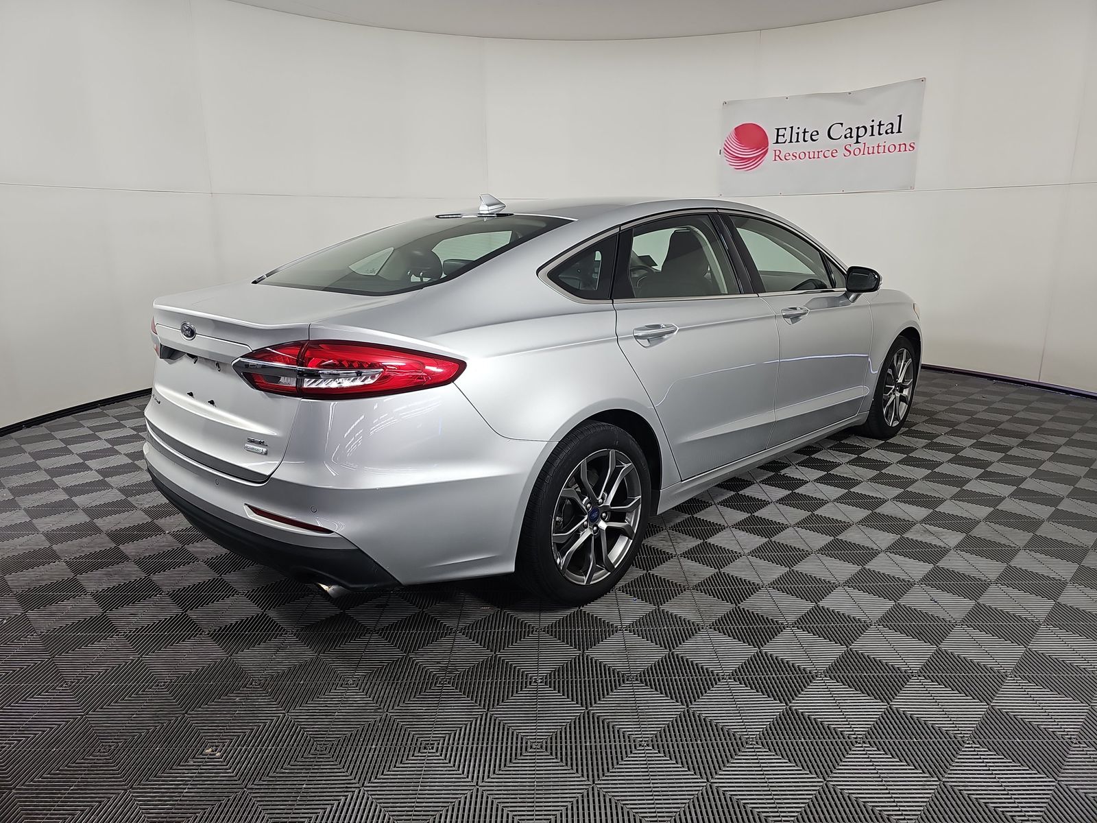 2019 Ford Fusion SEL FWD
