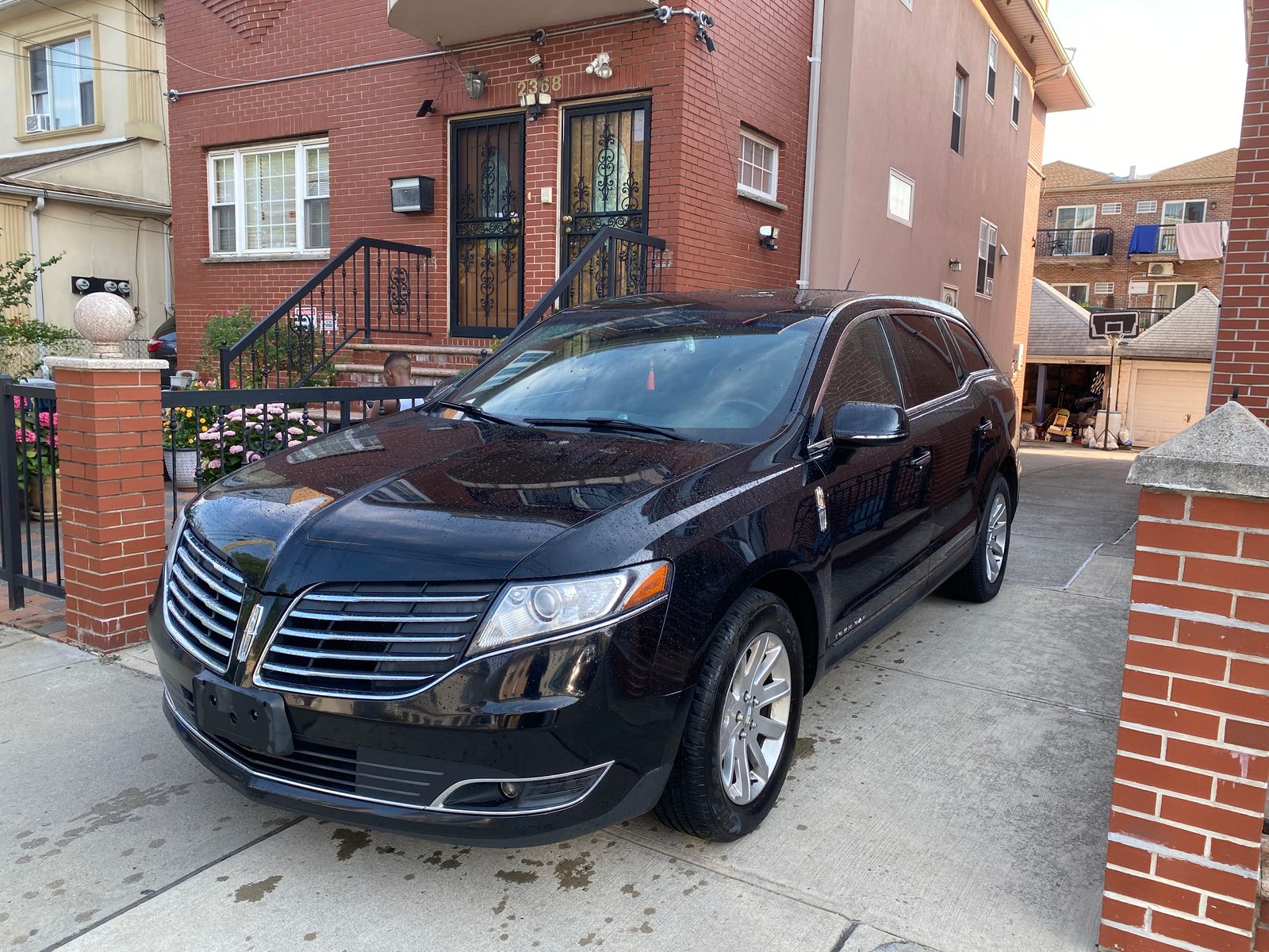 2018 Lincoln MKT Base AWD