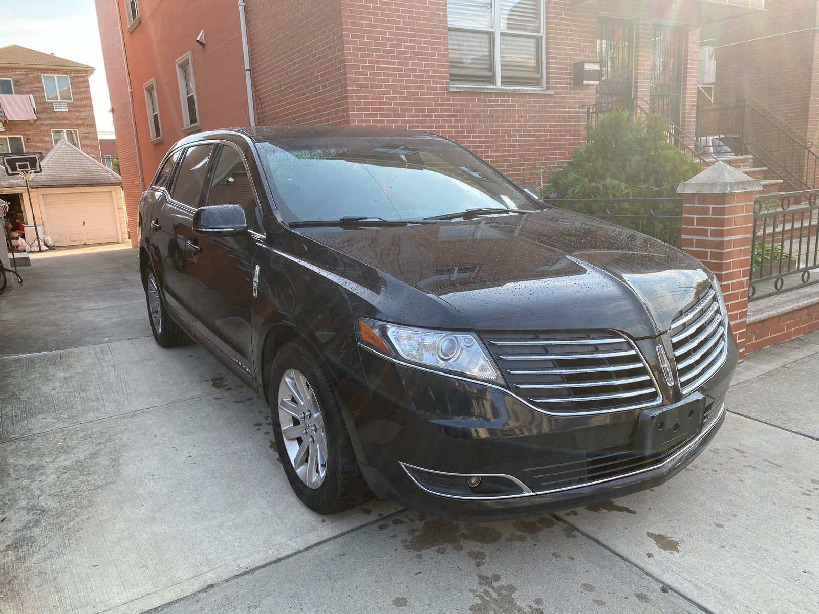 2018 Lincoln MKT Base AWD