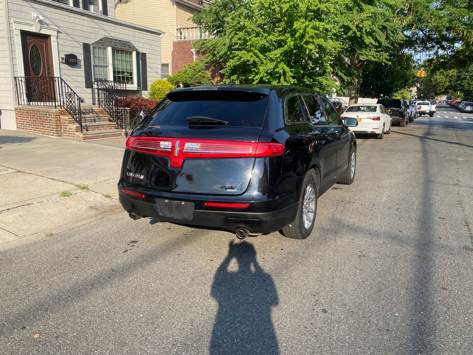 2018 Lincoln MKT Base AWD