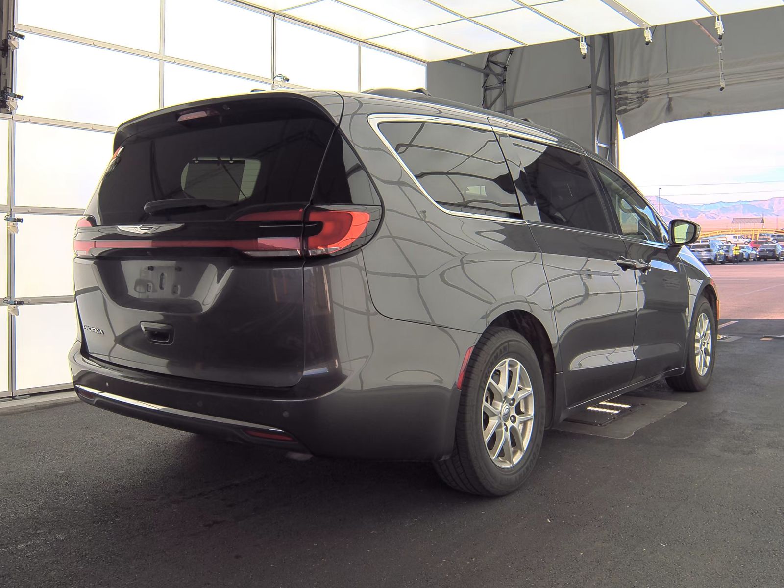 2022 Chrysler Pacifica Touring L FWD