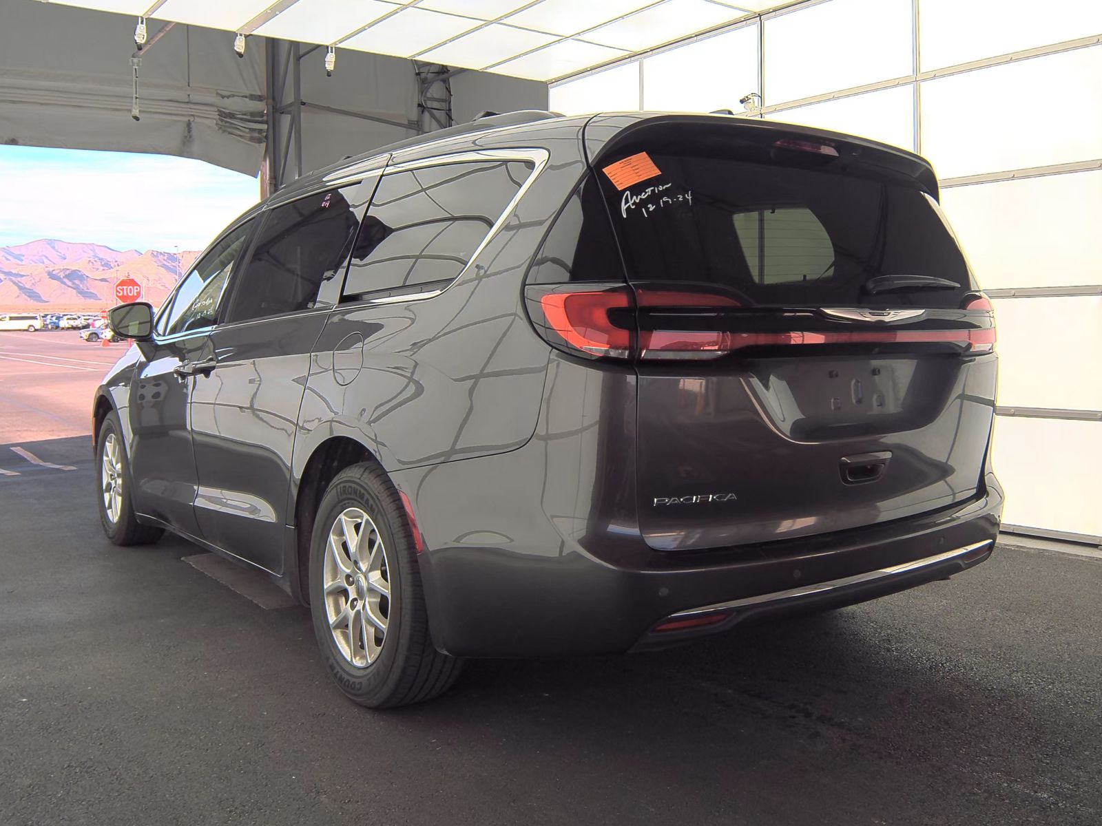 2022 Chrysler Pacifica Touring L FWD