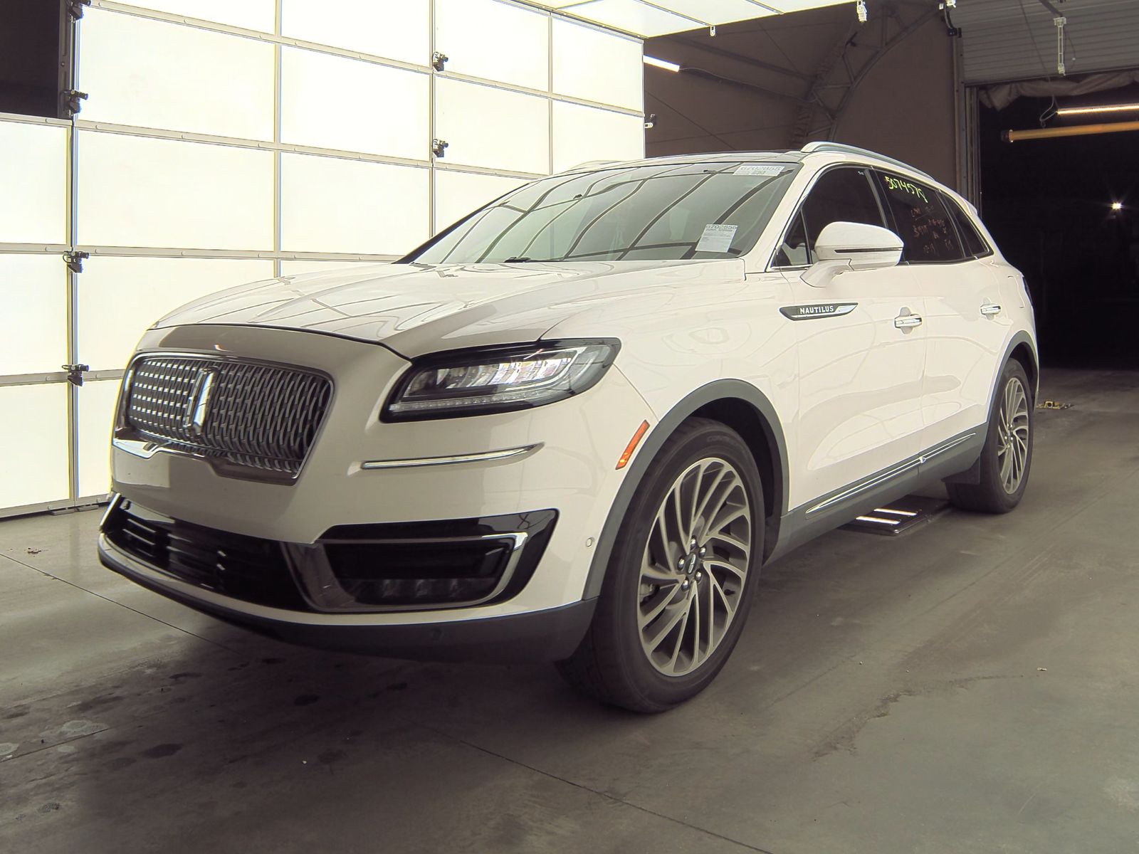 2019 Lincoln Nautilus Reserve FWD