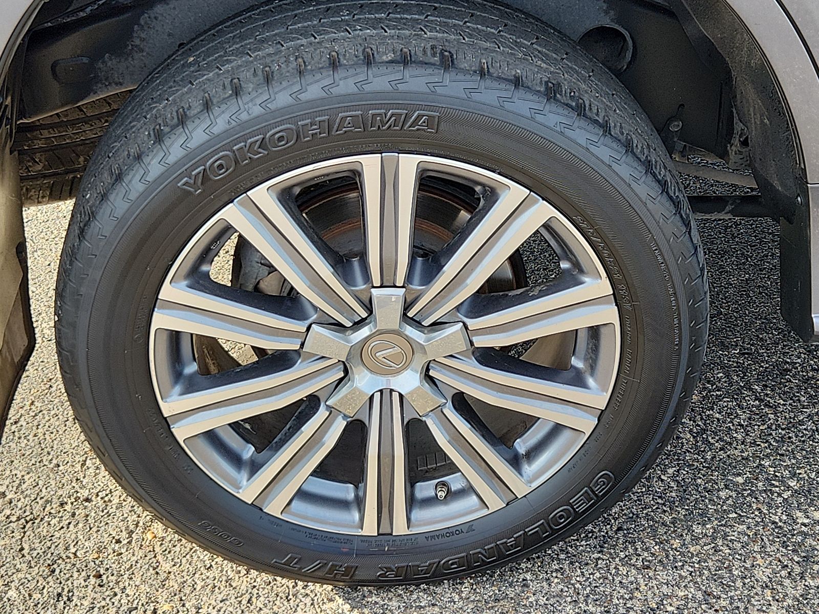 Lexus LX 570 снимка Lexus LX 570