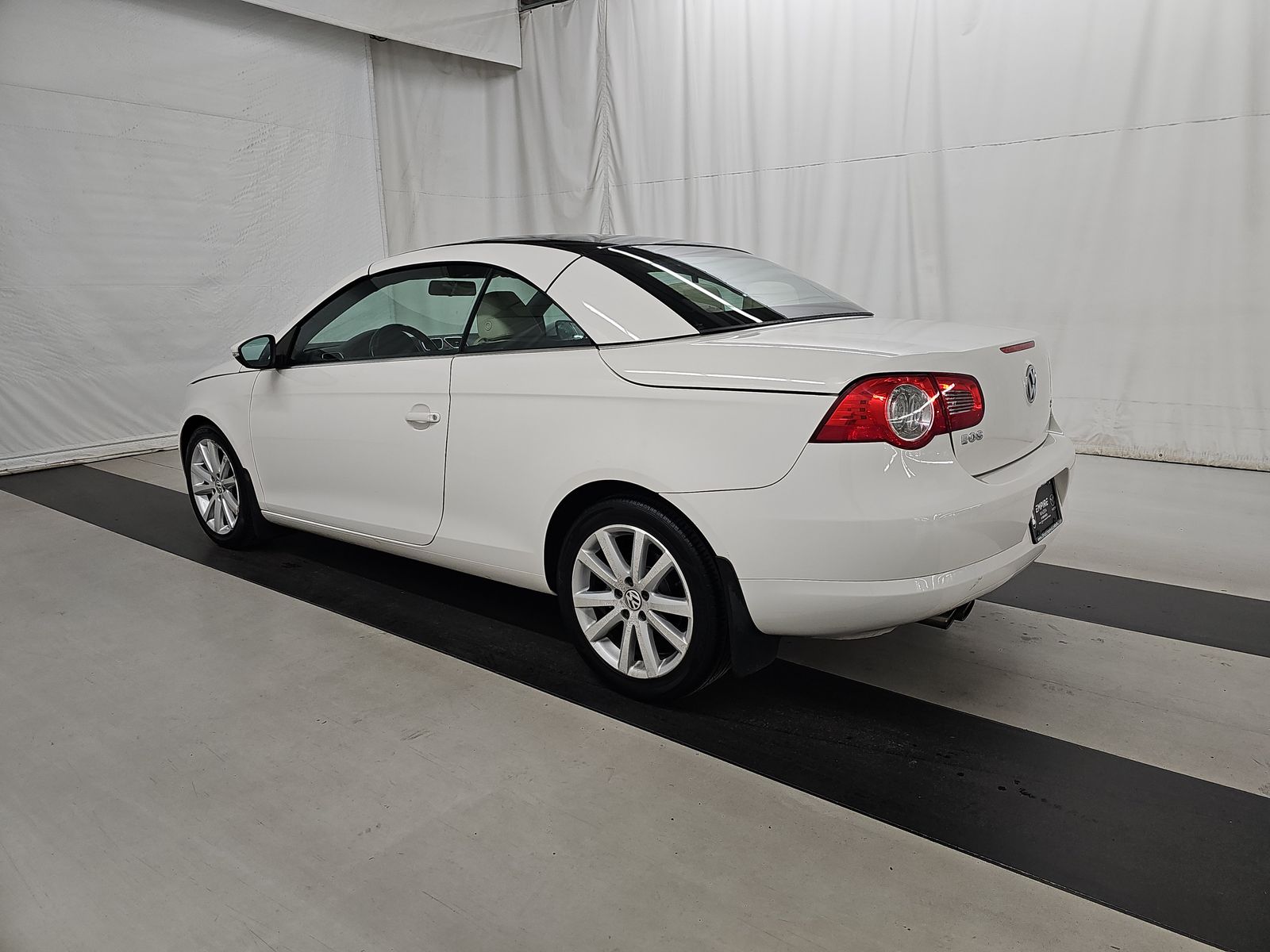 2011 Volkswagen Eos Komfort FWD