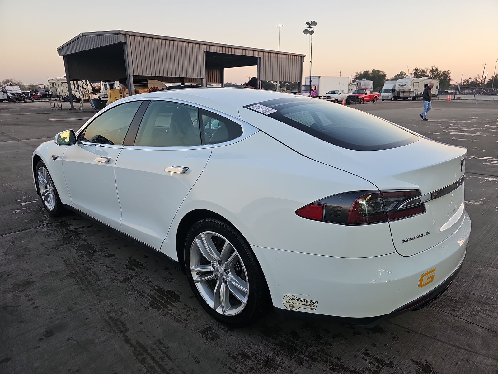 2013 Tesla Model S Base RWD