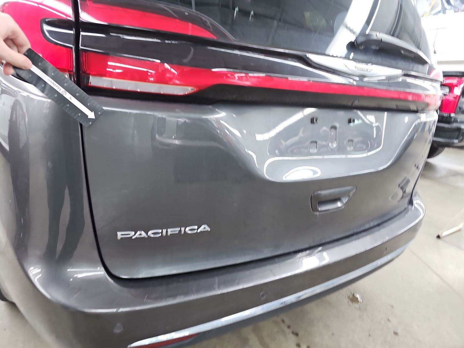 2022 Chrysler Pacifica Touring L FWD