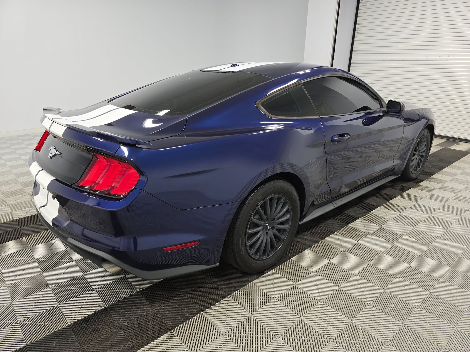 2019 Ford Mustang EcoBoost RWD