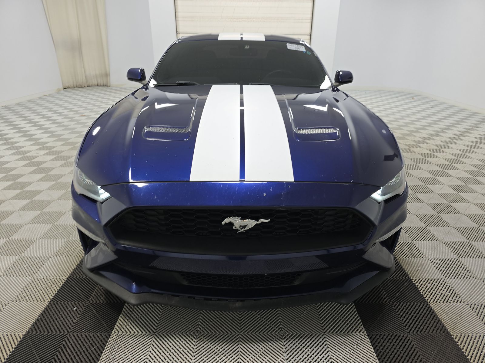 2019 Ford Mustang EcoBoost RWD