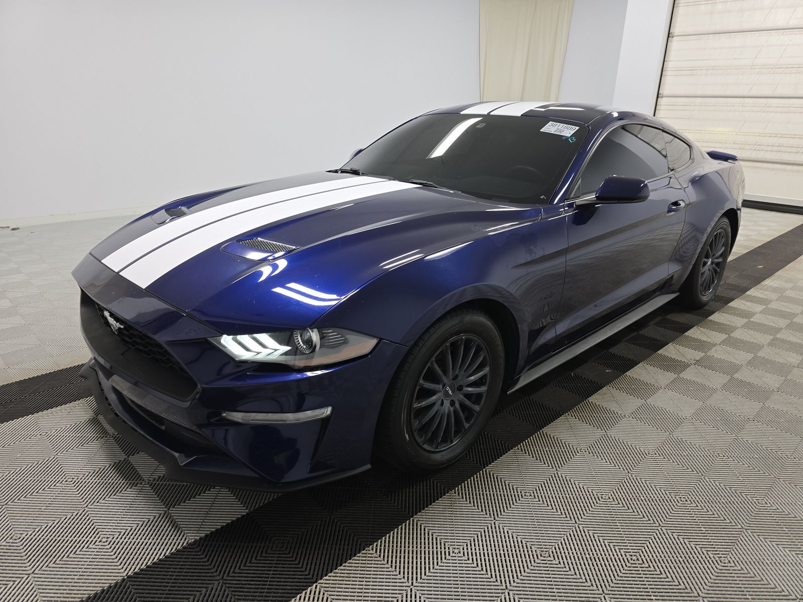 2019 Ford Mustang EcoBoost RWD