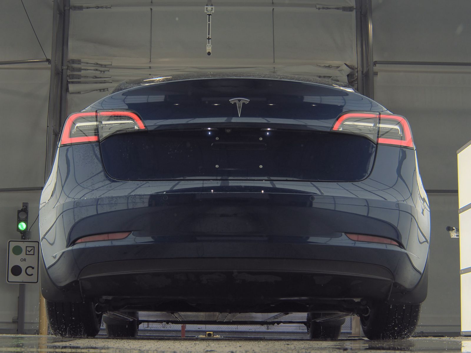 2018 Tesla Model 3 Long Range RWD