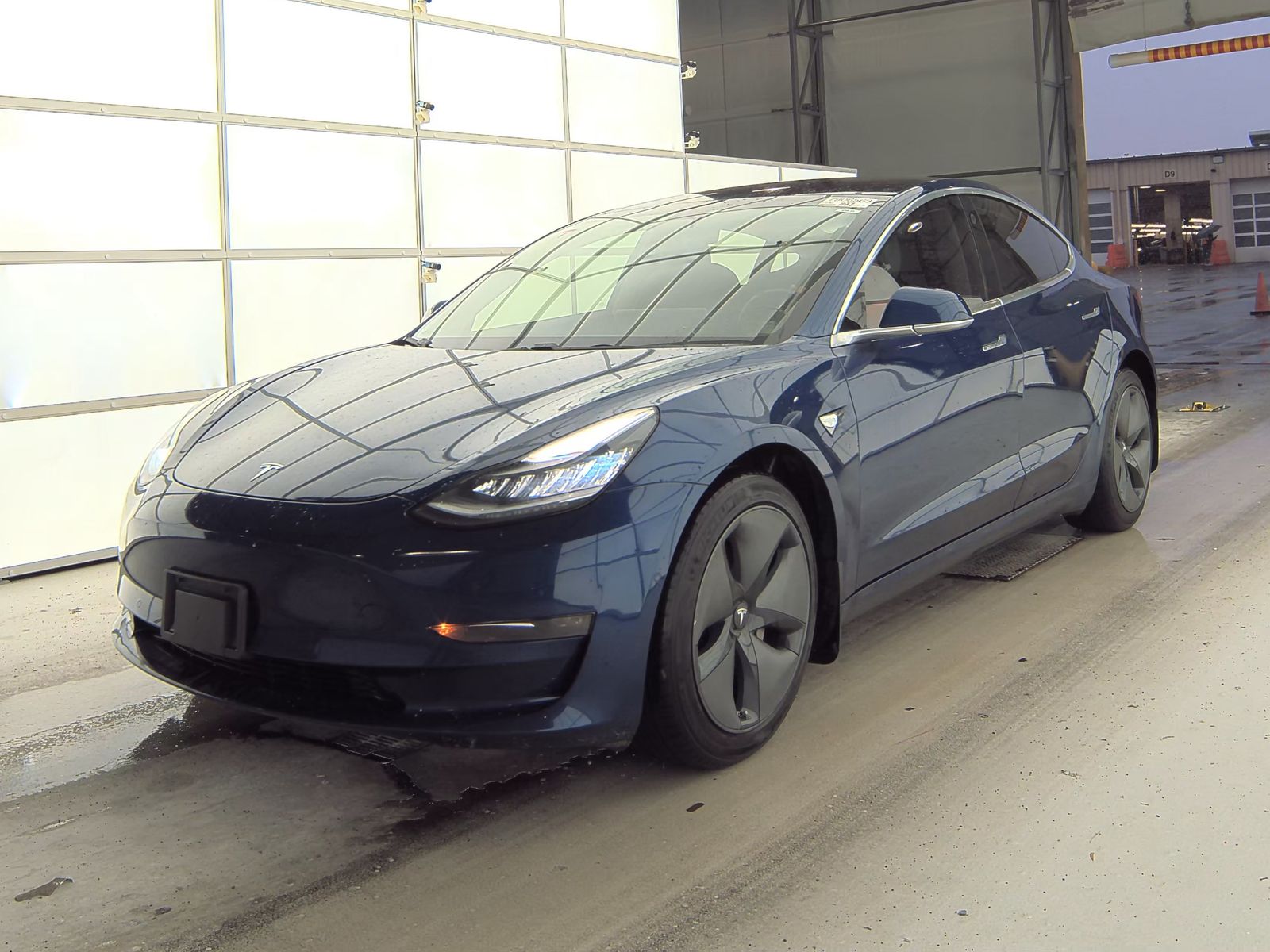 2018 Tesla Model 3 Long Range RWD